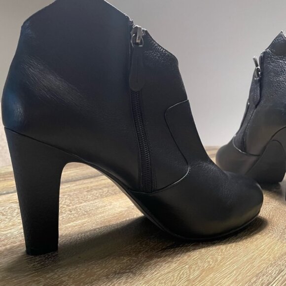 MOJO MOXY Leather High Heeled Booties Size 9M - Picture 6 of 13